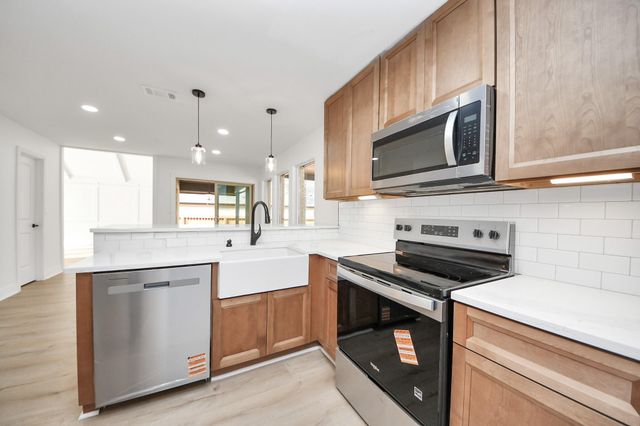 13946 Dolphin Drive, Willis, TX 77318