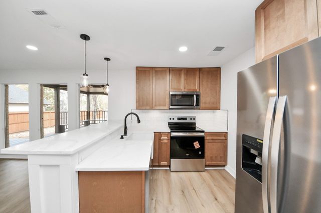 13946 Dolphin Drive, Willis, TX 77318