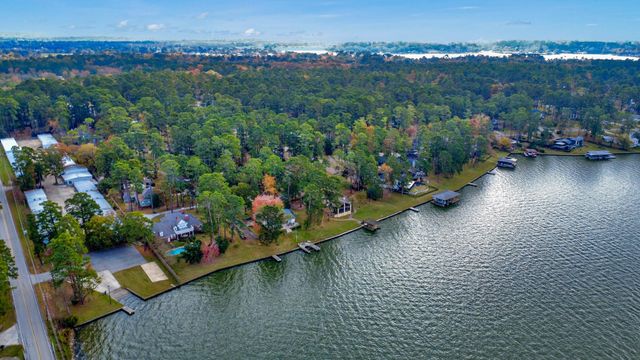 13946 Dolphin Drive, Willis, TX 77318