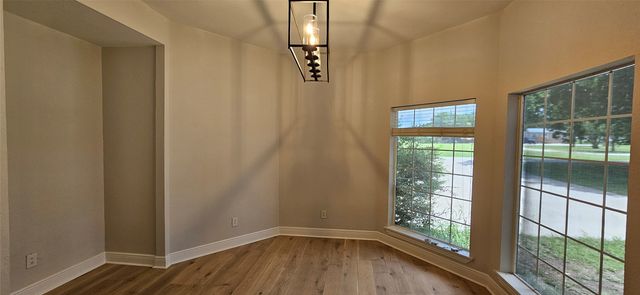 137 Oakview Road, Gainesville, TX 76240