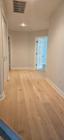 137 Oakview Road, Gainesville, TX 76240
