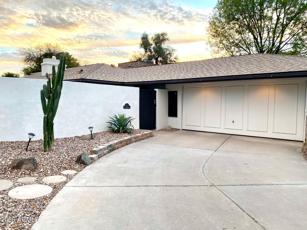 7621 E Via De Lindo --, Scottsdale, AZ 85258