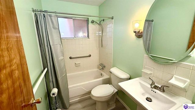 418 S Atcher Street, Radcliff, KY 40160