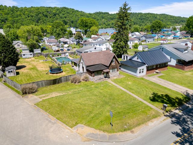 3712 Riverside Drive, Huntington, WV 25705