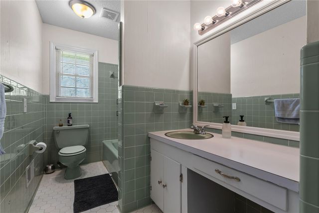 300 N Green Street, Williamston, SC 29697