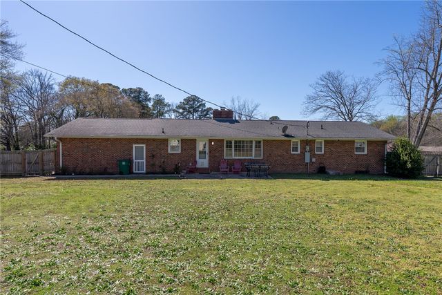 300 N Green Street, Williamston, SC 29697