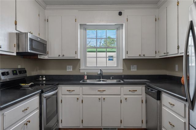 300 N Green Street, Williamston, SC 29697