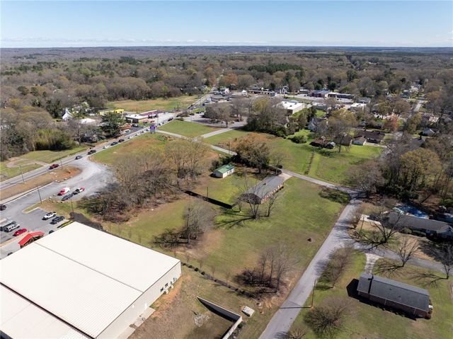 300 N Green Street, Williamston, SC 29697