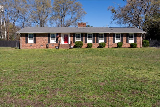 300 N Green Street, Williamston, SC 29697
