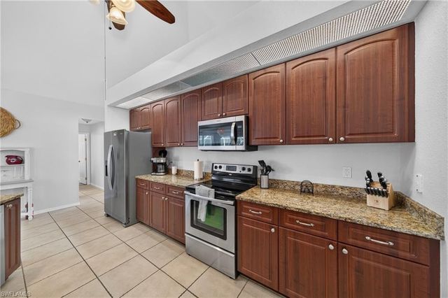 519 NE 19th TER, Cape Coral, FL 33909