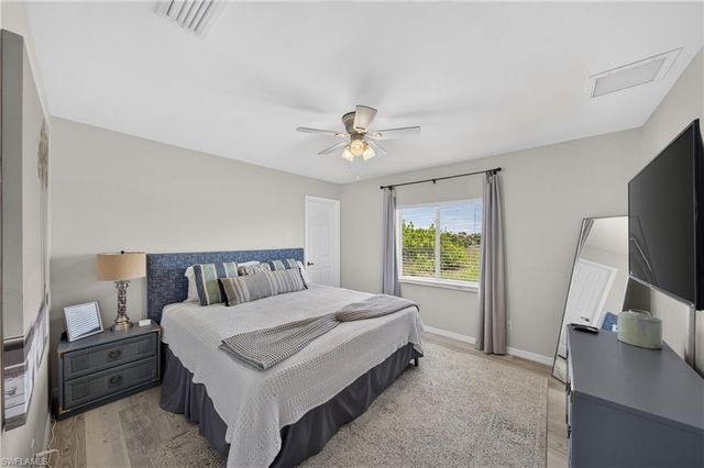 519 NE 19th TER, Cape Coral, FL 33909