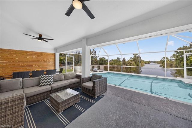 519 NE 19th TER, Cape Coral, FL 33909