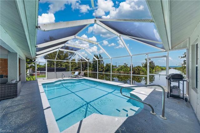 519 NE 19th TER, Cape Coral, FL 33909