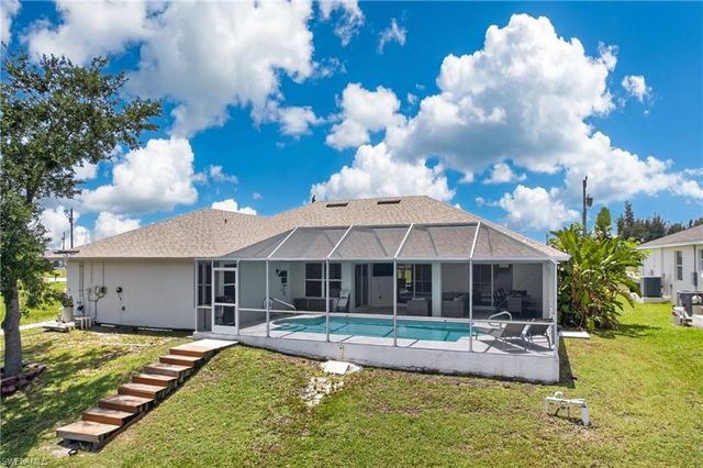 519 NE 19th TER, Cape Coral, FL 33909