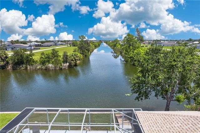 519 NE 19th TER, Cape Coral, FL 33909