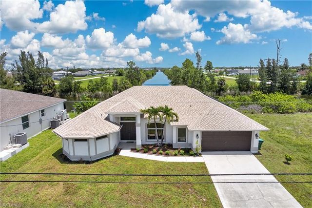 519 NE 19th TER, Cape Coral, FL 33909