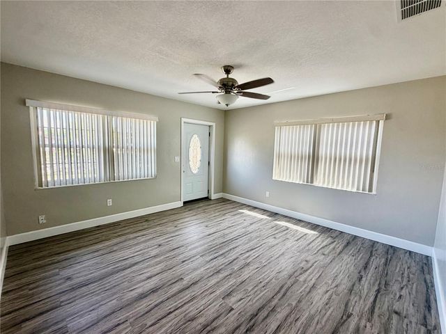 107 SHIRLEY COURT, Eagle Lake, FL 33839