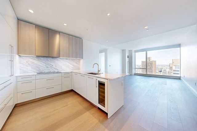 240 Devonshire Street 4014, Boston, MA 02110