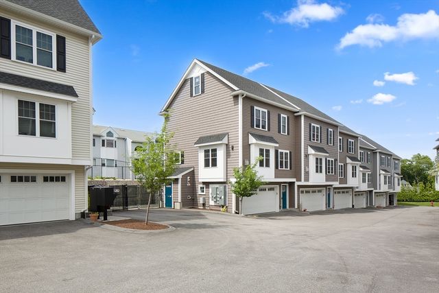 150 Quincy Ave 3A, Quincy, MA 02169