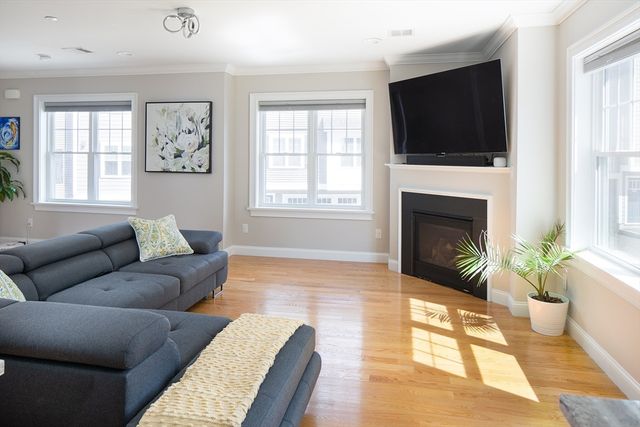 150 Quincy Ave 3A, Quincy, MA 02169