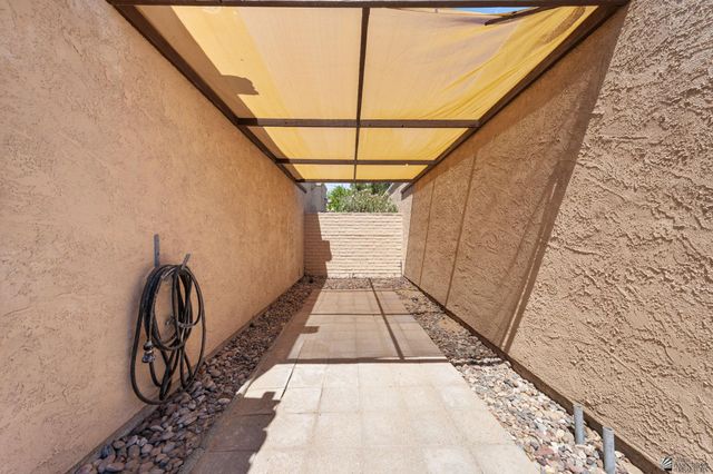 1156 W 36 St, Yuma, AZ 85364