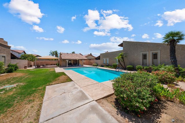 1156 W 36 St, Yuma, AZ 85364