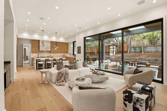 2319 Warner Range Avenue, Menlo Park, CA 94025