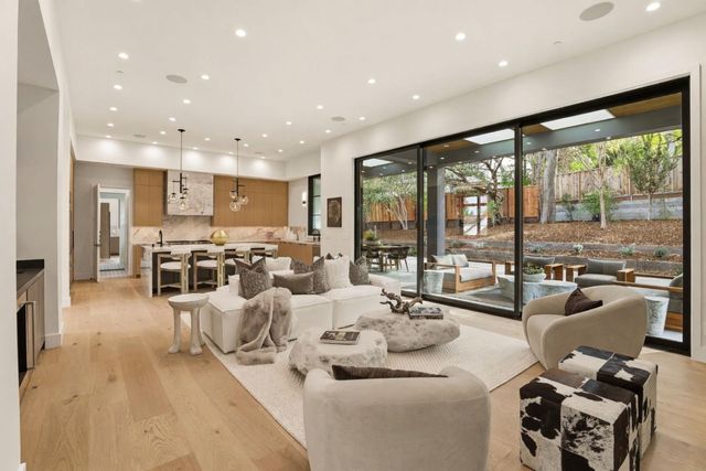 2319 Warner Range Avenue, Menlo Park, CA 94025