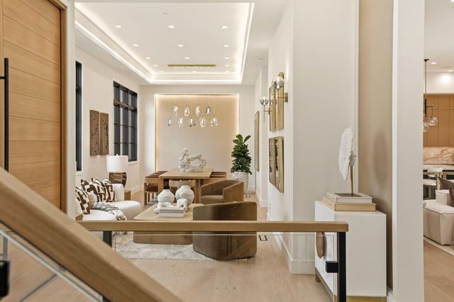 2319 Warner Range Avenue, Menlo Park, CA 94025