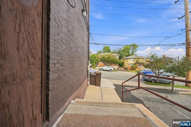 220 Park Avenue, East Rutherford, NJ 07073