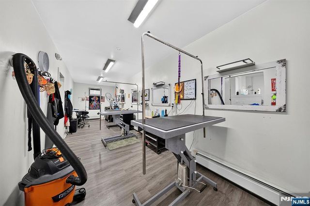 220 Park Avenue, East Rutherford, NJ 07073