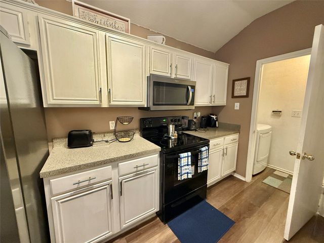 101 Jackson Drive, Terrell, TX 75160