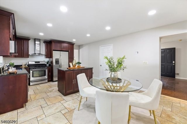 45 Holyoke Rd, Wayne Twp., NJ 07470