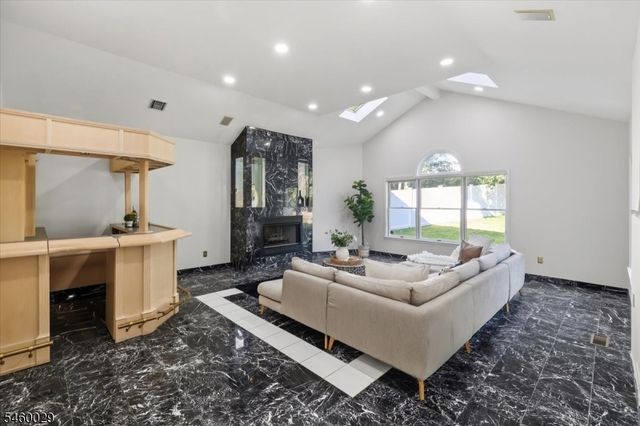 45 Holyoke Rd, Wayne Twp., NJ 07470
