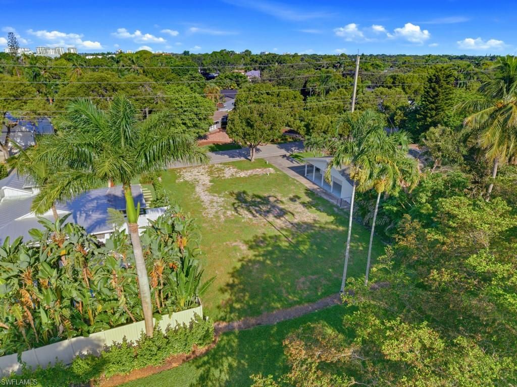 916 13th ST N, NAPLES, FL 34102 — exterior