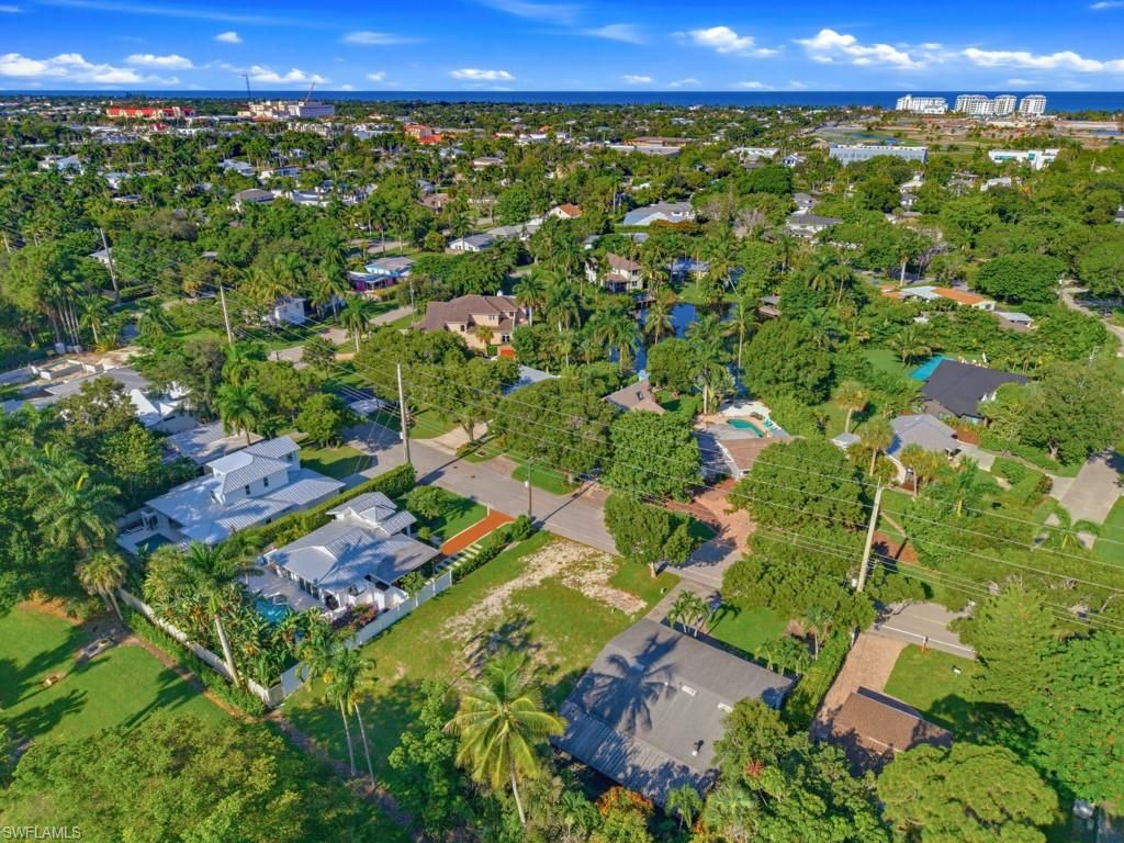 916 13th ST N, NAPLES, FL 34102 — photo 5