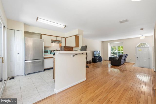 13305 WATERSIDE CIR, Germantown, MD 20874