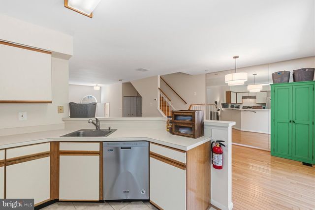 13305 WATERSIDE CIR, Germantown, MD 20874