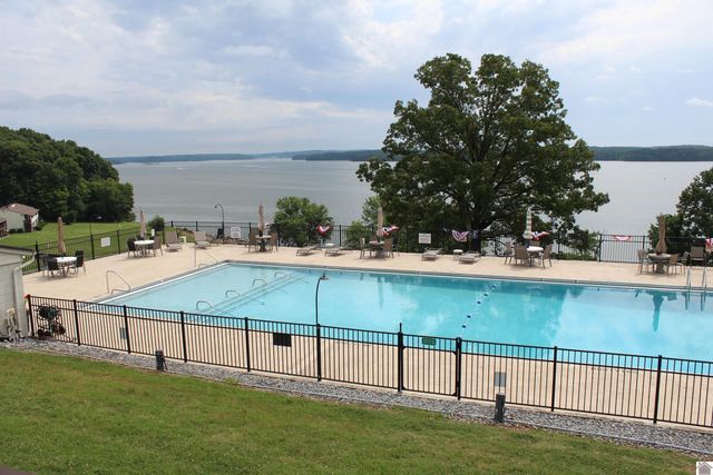 328 Champion Hills Unit 16 A, Kuttawa, KY 42055