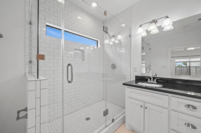 4734 Bell Street B, Houston, TX 77023