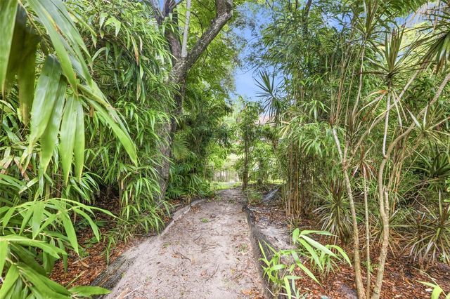 4873 PURITAN CIRCLE 2401, Tampa, FL 33617