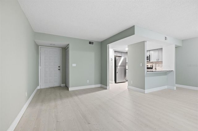 4873 PURITAN CIRCLE 2401, Tampa, FL 33617