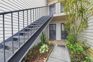 4873 PURITAN CIRCLE 2401, Tampa, FL 33617