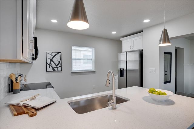 4201 55TH AVENUE N, St Petersburg, FL 33714