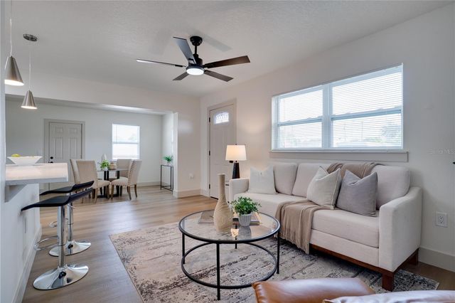 4201 55TH AVENUE N, St Petersburg, FL 33714