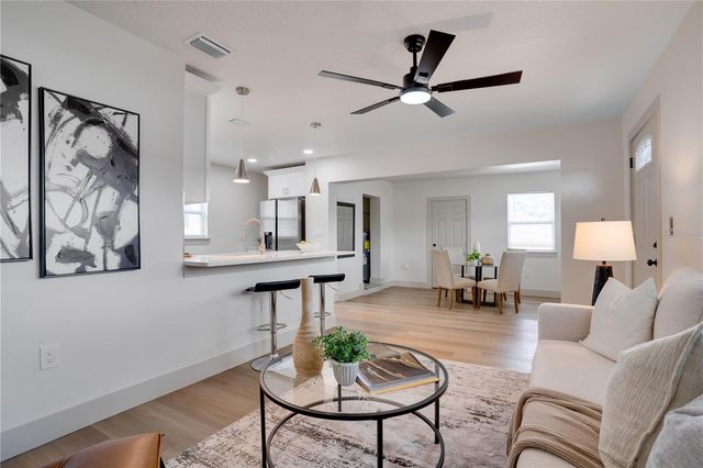 4201 55TH AVENUE N, St Petersburg, FL 33714