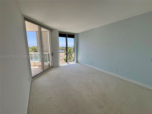 21050 Point Pl 604, Aventura, FL 33180