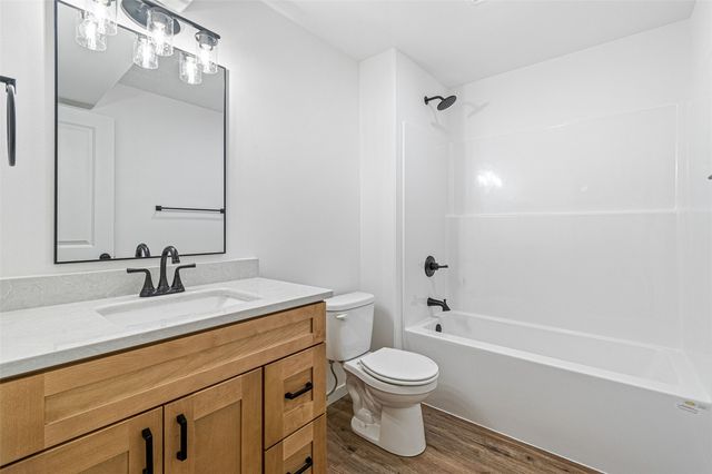 1250 Priscilla Court, North Liberty, IA 52317