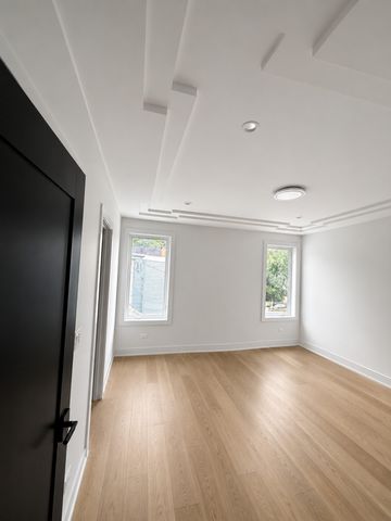1830 N Saint Louis Avenue 1F, Chicago, IL 60647