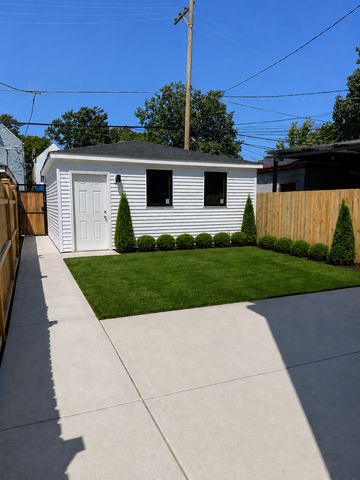 1830 N Saint Louis Avenue 1F, Chicago, IL 60647